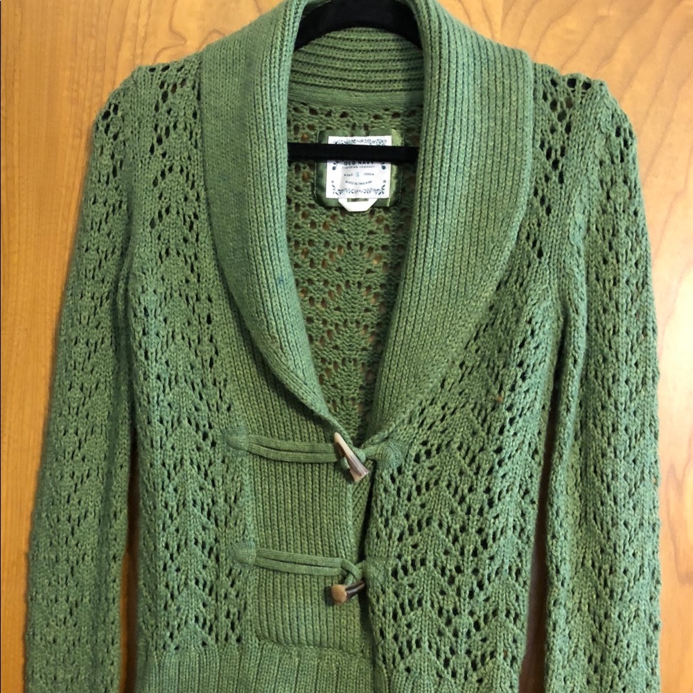 🌼 Old Navy soft green knit sweater. NWOT.
